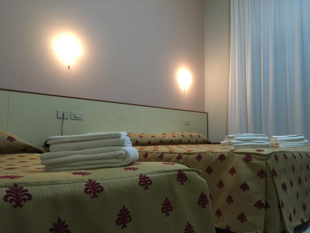 Albergo La Posta Arezzo Badia Al Pino Exterior photo
